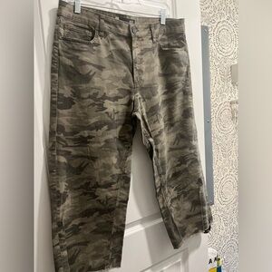 Kut from the Kloth Camo Crop Pants - Size 12